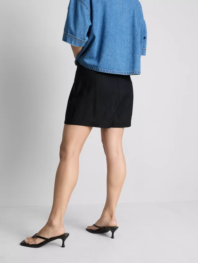 Plisserede shorts i linneblanding