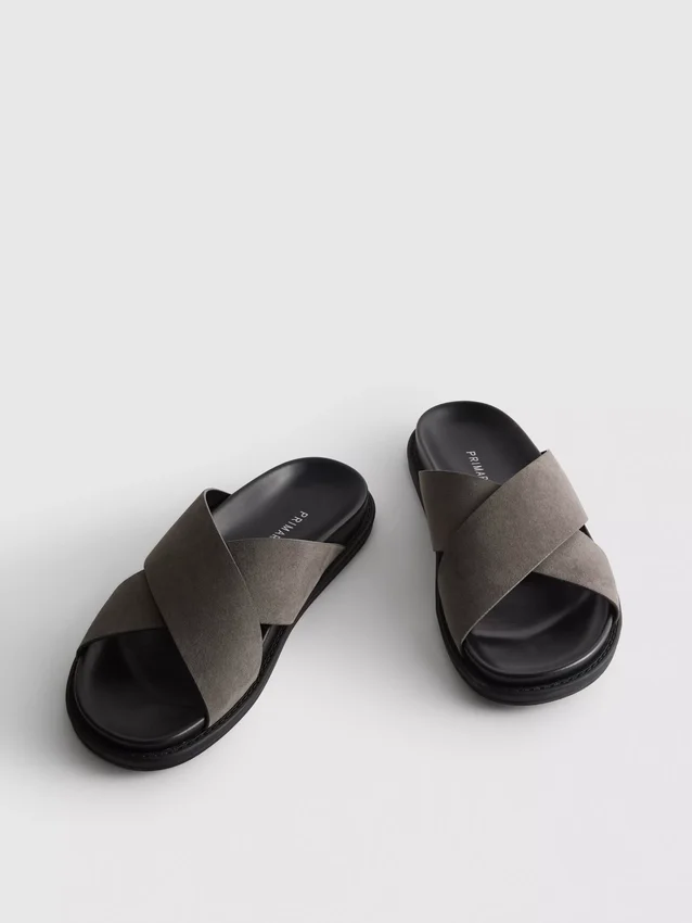 Pool-sandaler med krydsrem