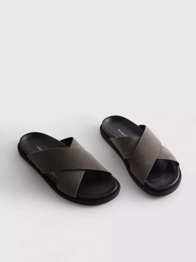 Pool-sandaler med krydsrem