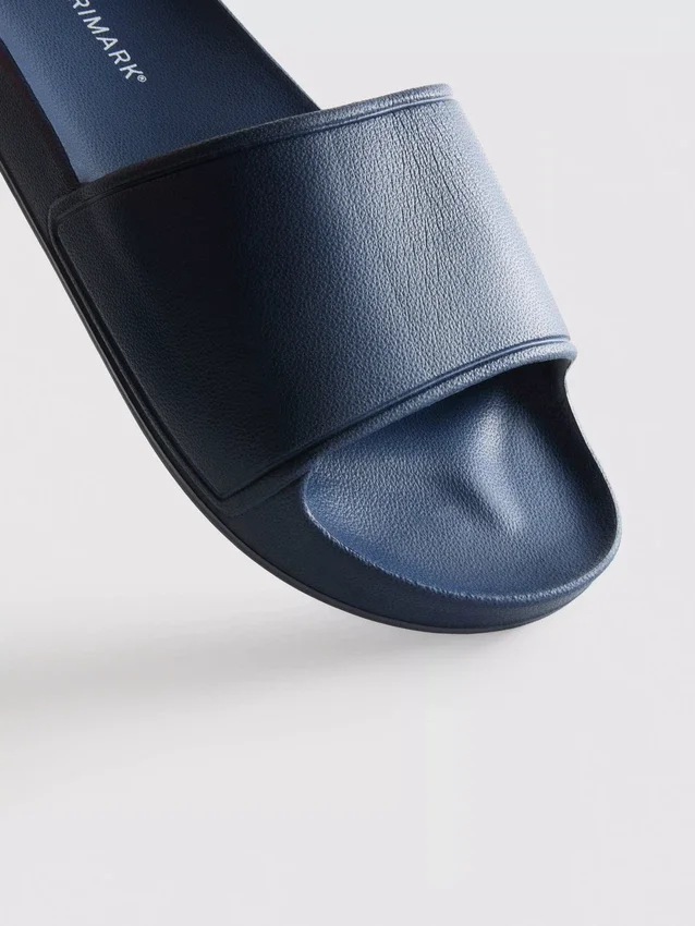 Pool-sandaler med tyk sål
