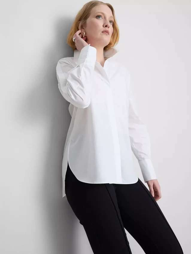 Poplin-skjorte med justerbar pasform