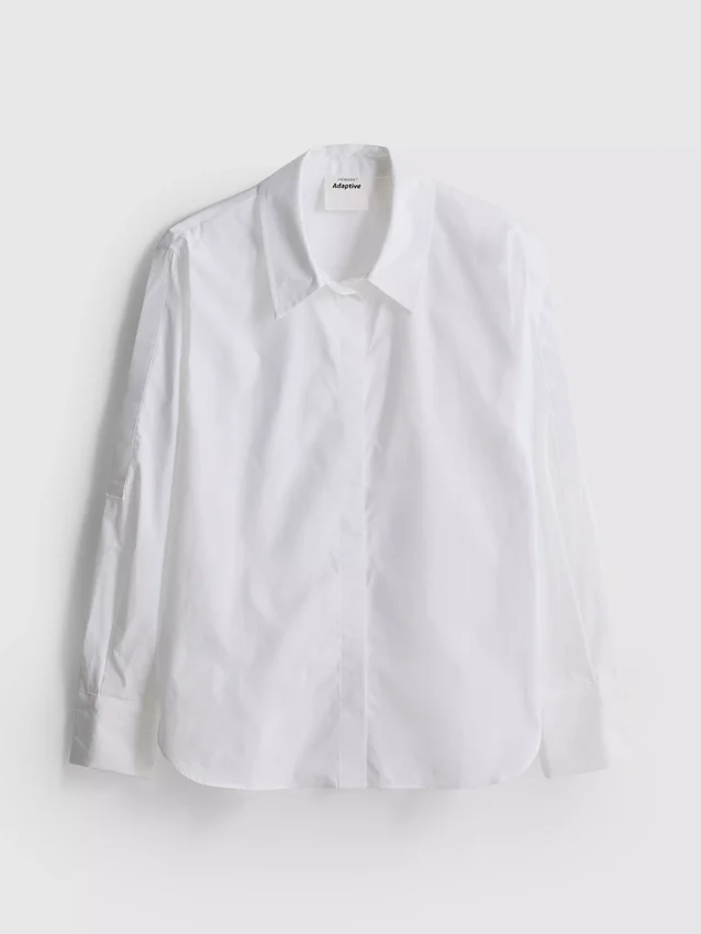 Poplin-skjorte med justerbar pasform
