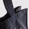 Praktisk totebag med magisk grafisk motiv
