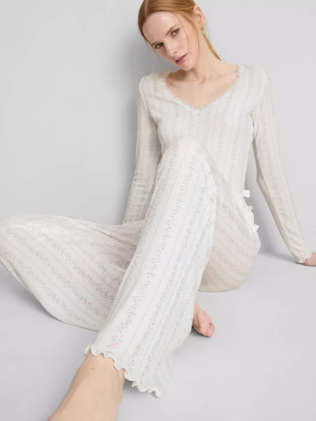 Pyjamasbukser med blomsterprint i pointelle-mønster