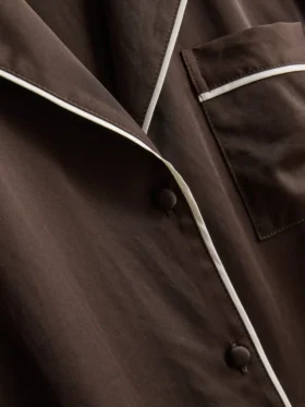 Pyjamasser i satin i boyfriend-stil