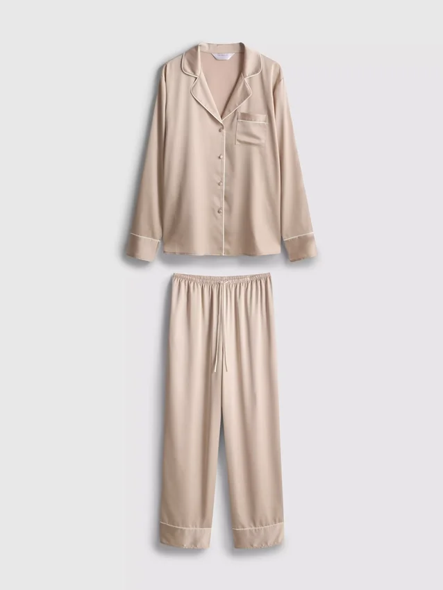 Pyjamasser i satin i boyfriend-stil