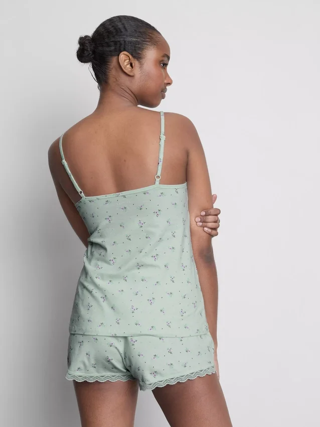 Pyjamasser med cami-top og blonderkant