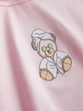 Pyjamasser med korte ben i bomuldsrigt stof med print