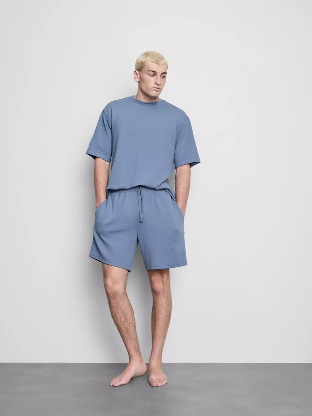Pyjamasser med struktur og snøre