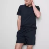 Pyjamasser-sæt med T-shirt og shorts