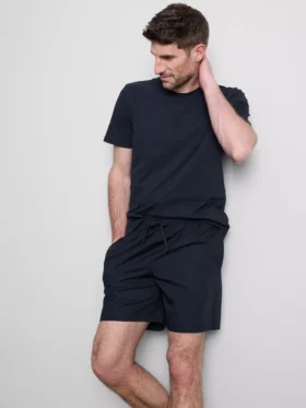 Pyjamasser-sæt med T-shirt og shorts