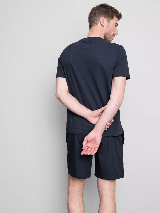 Pyjamasser-sæt med T-shirt og shorts