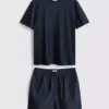 Pyjamasser-sæt med T-shirt og shorts