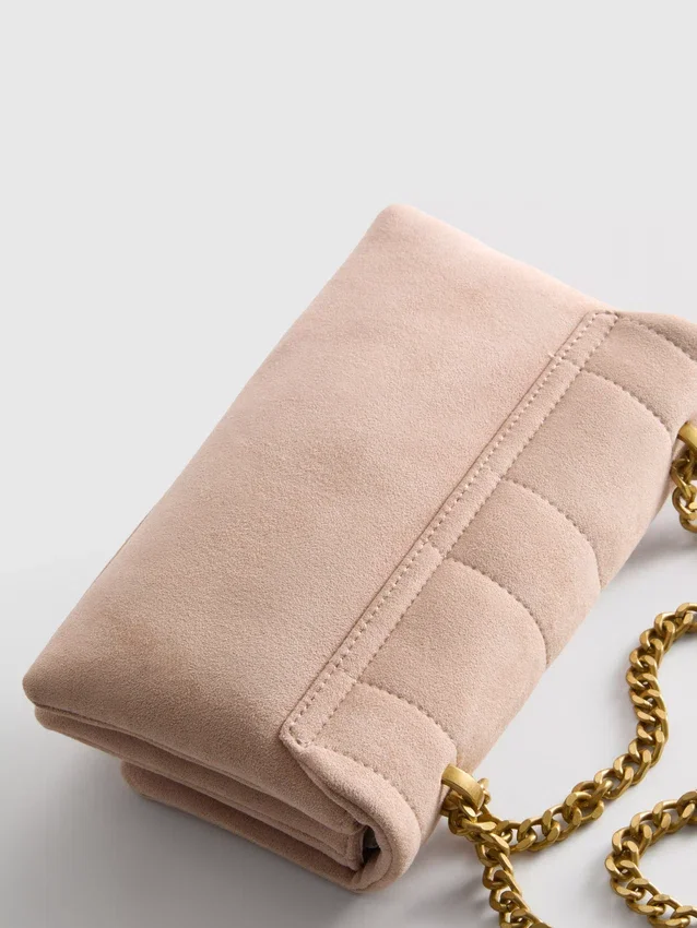 Quiltet crossbody-taske med kæde