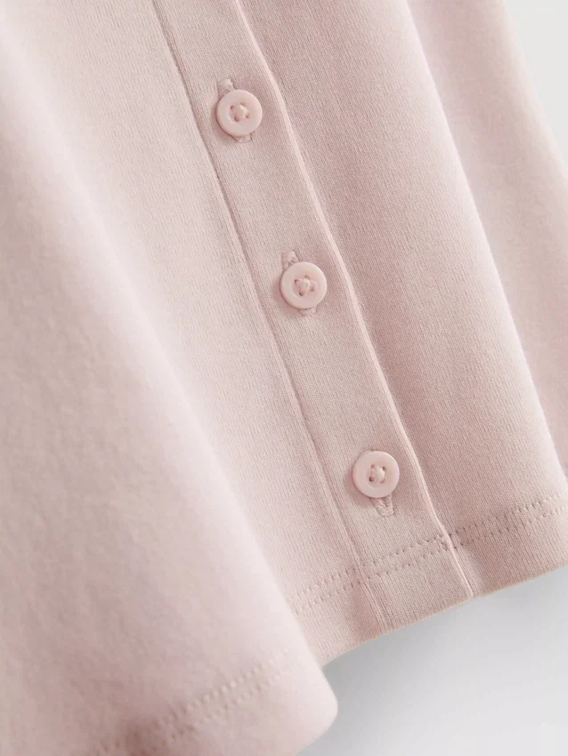 Ribbet bluse med knapper, med højt bomuldsindhold