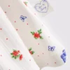 Ribbet pyjamasser-cami med sommerfuglemotiv