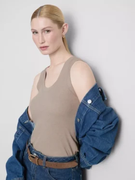 Ribbet tanktop i bomuldsblanding