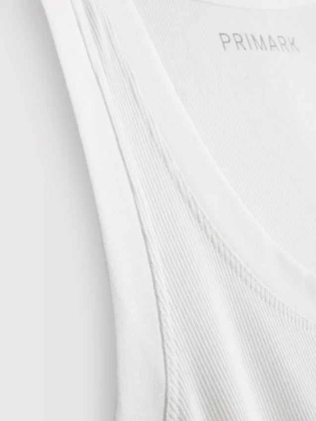 Ribbet tanktop i bomuldsblanding