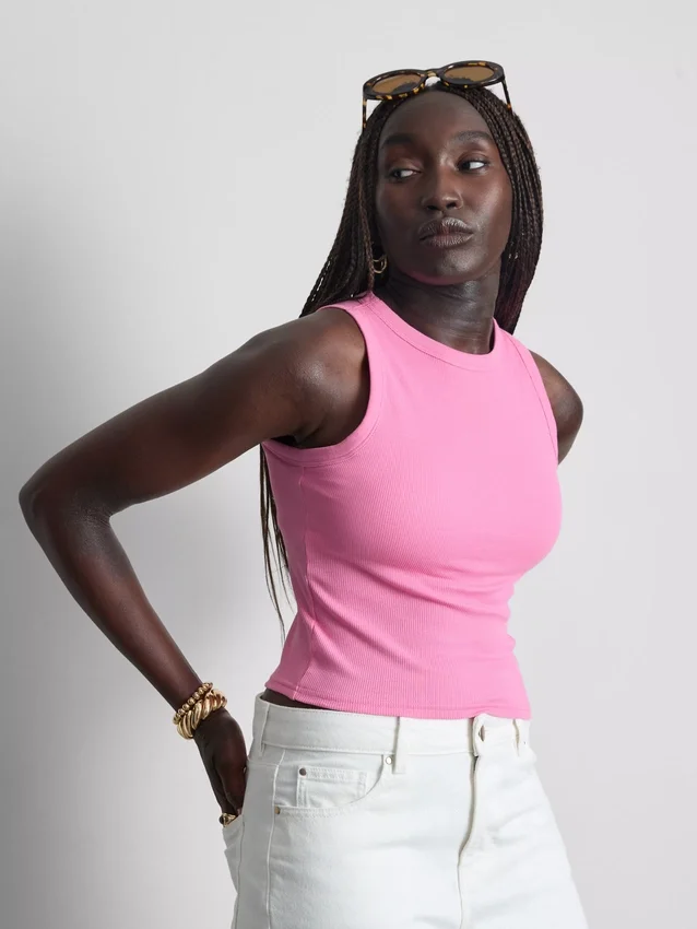 Ribbet tanktop med indbygget bh