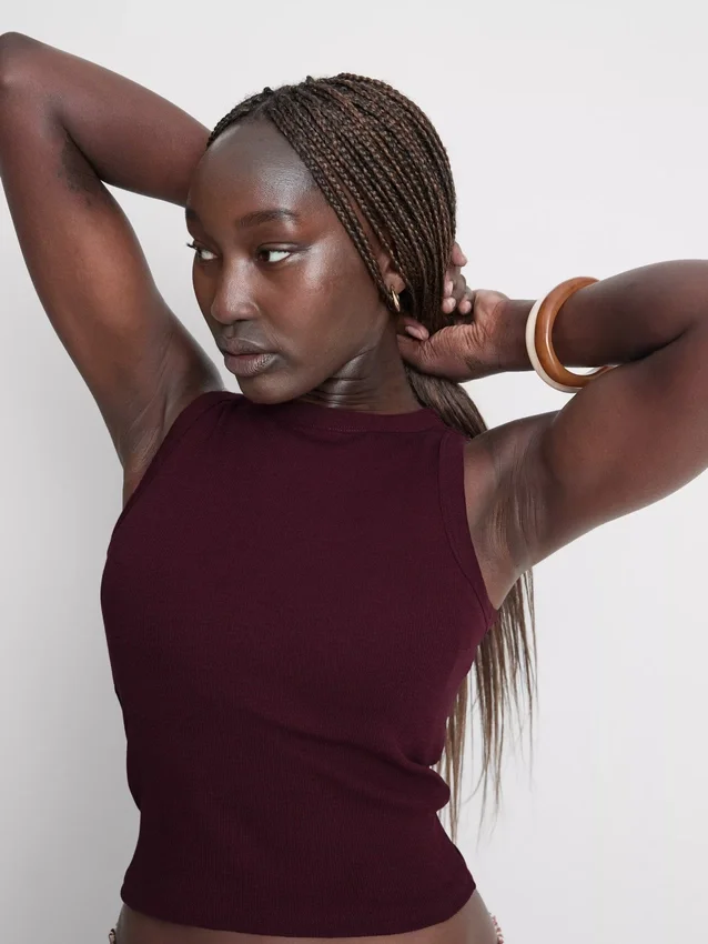 Ribbet tanktop med indbygget bh