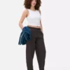 Ribbet tanktop med racerryg
