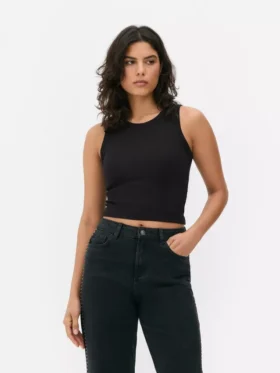 Ribbet tanktop med racerryg