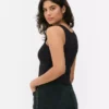 Ribbet tanktop med racerryg