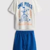 Sæt bestående af T-shirt og shorts