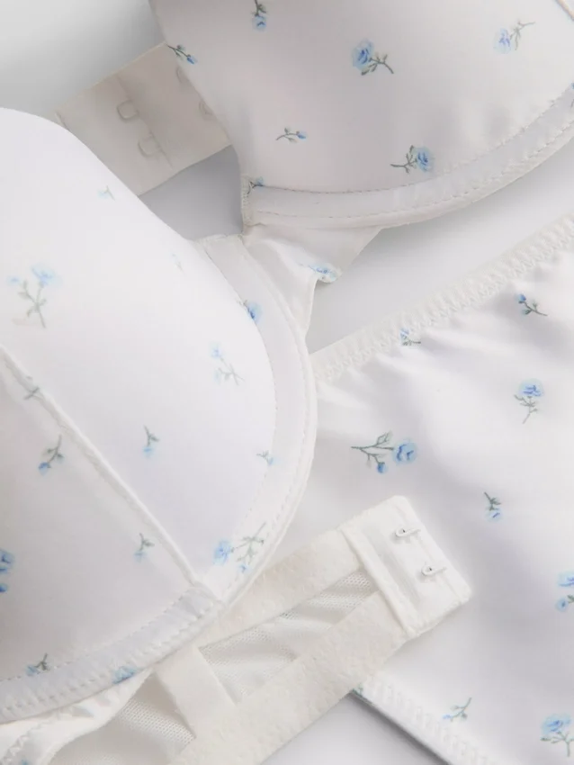 Sæt med push-up-undertøj i satin med blomsterprint