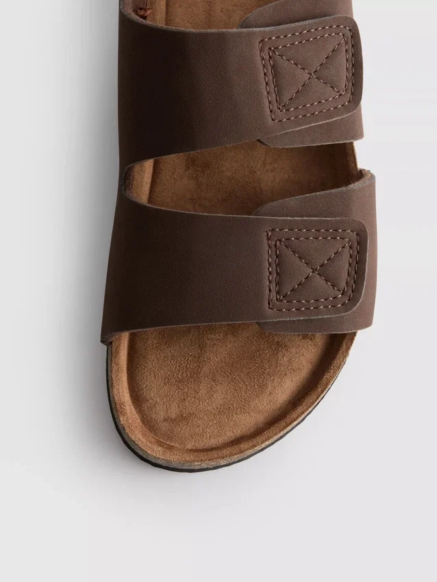 Sandaler med dobbelt rem
