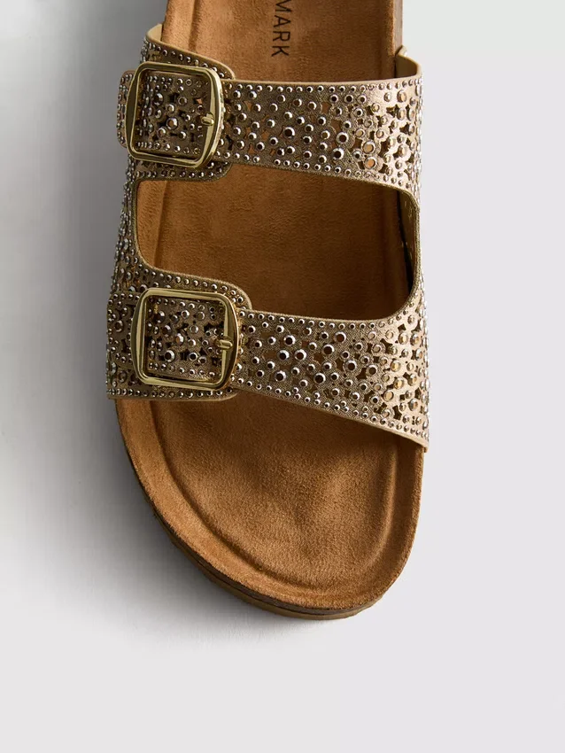 Sandaler med dobbelt spænde og dekorationer