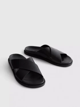 Sandaler med krydsremme