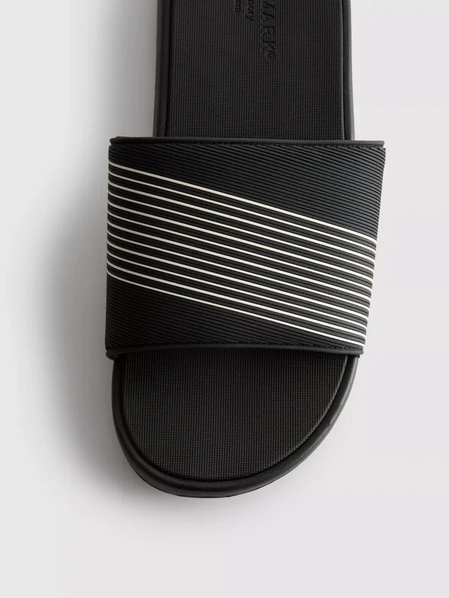 Sandaler med én rem