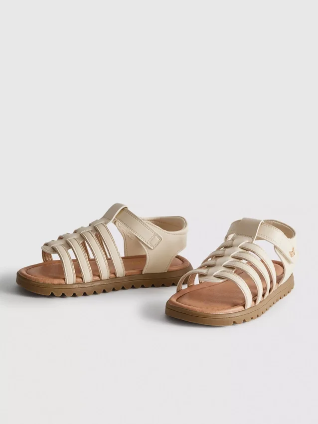 Sandaler med remme