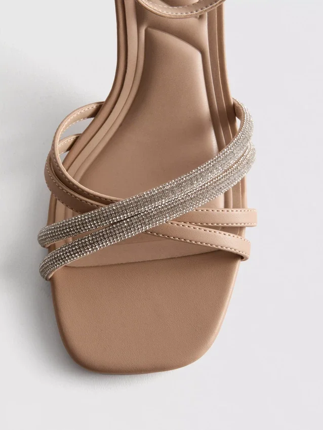 Sandaler med remme og rhinestone-højhælede sko