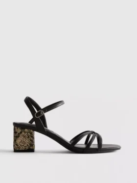 Sandaler med remme og vævet blokhæl