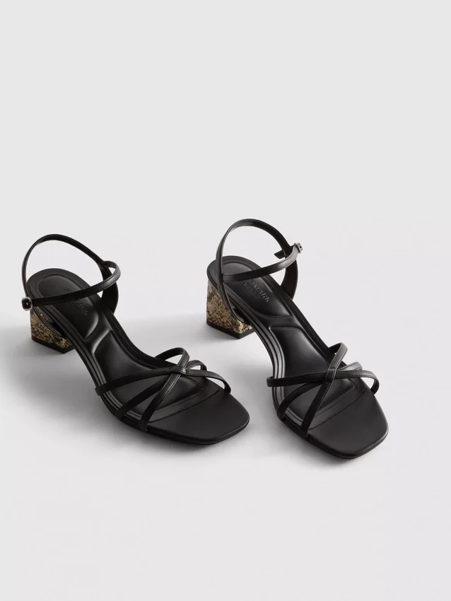 Sandaler med remme og vævet blokhæl