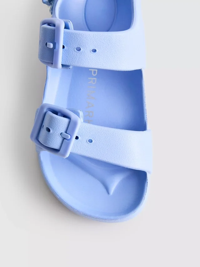 Sandaler med spænderem