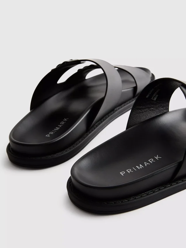 Sandaler med to remme