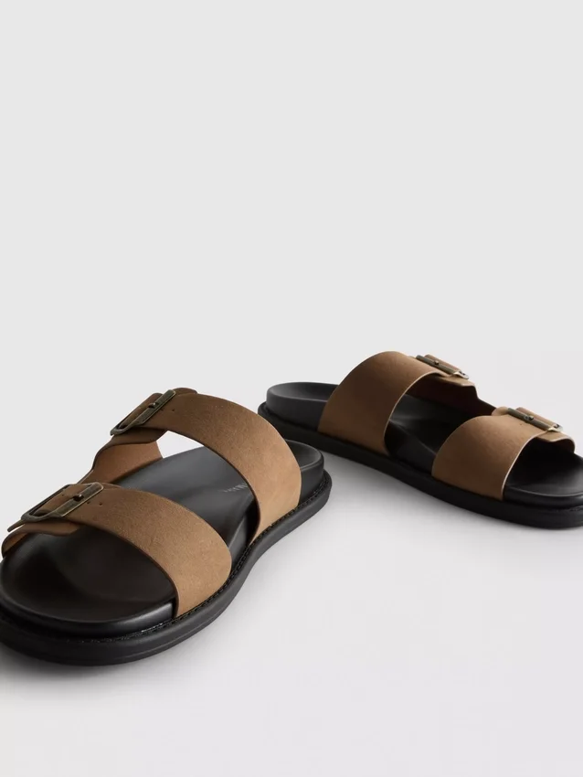 Sandaler med to remme