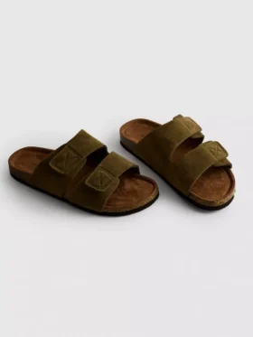 Sandaler med to remme og tyk sål