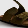Sandaler med to remme og tyk sål