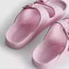 Sandaler med tykke remme og dobbelt spænde