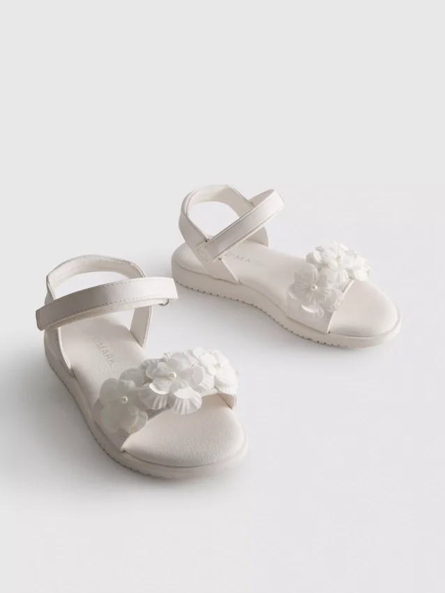 Sandaler til fest med blomster i tyl