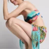 Sarong med frynser og tropisk print
