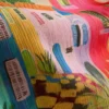 Sarong med frynser og tropisk print