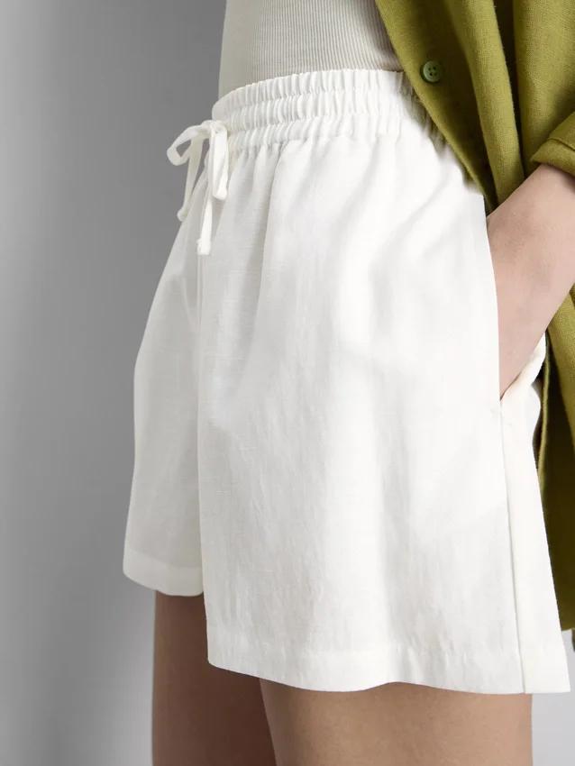 Shorts i bomuldsblanding med elastisk talje