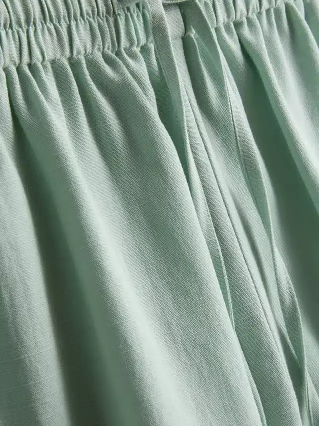 Shorts i bomuldsblanding med elastisk talje