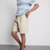 Shorts i linneblanding med snøre