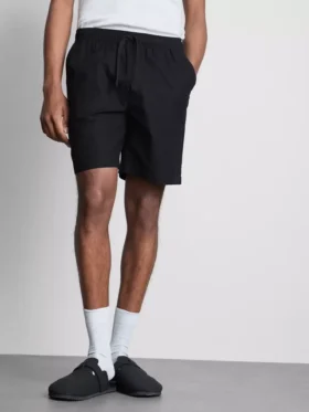 Shorts i linneblanding med snøre